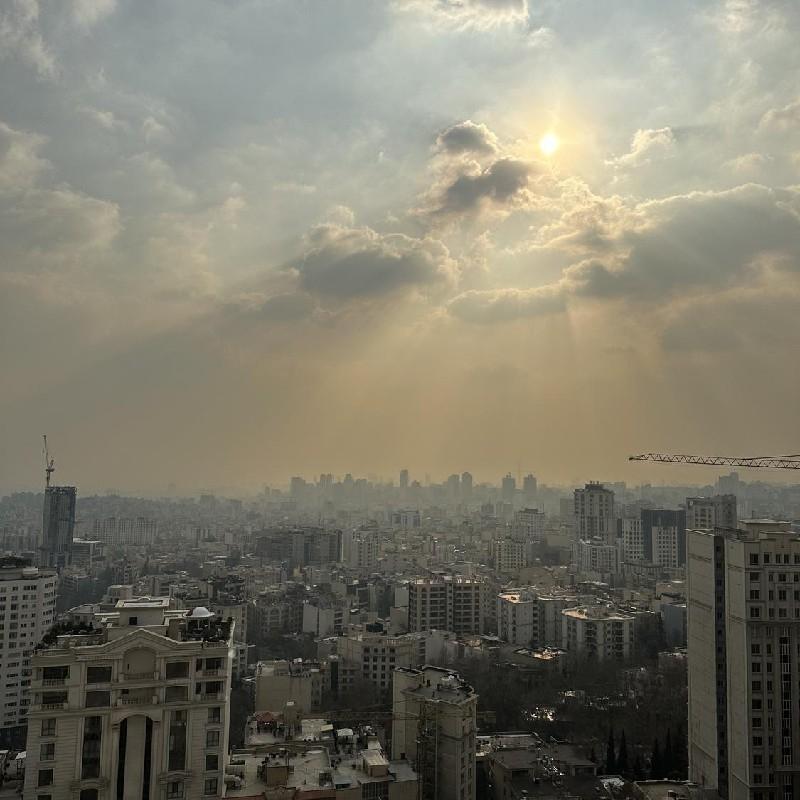 ۳۰۰متر/۳خواب/ متری ۴۱۰ م/طبقه ۳/آسانسور/ پارکینگ /انباری