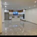 450متری /٣خوابه /سال 1402/قیمت متری 19م/ بدون آسانسور /پارکینگ/ انباری /بالکن /