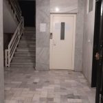 ۱۰۰متر/۲خواب/قبل از سال۱۳۷۰/متری ۱۳۰م/ زیر همکف /دارای آسانسور/پارکینگ/انباری