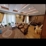 ۱۷۵متر/۳خواب/سال۸۹/متری۱۱۷م/طبقه۱/آسانسور /پارکینگ/ انباری