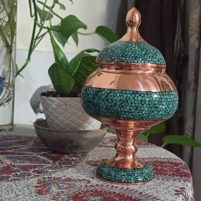 شکلات خوری فیروزه کوبی