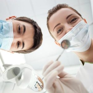 دکتر داریوش داوری