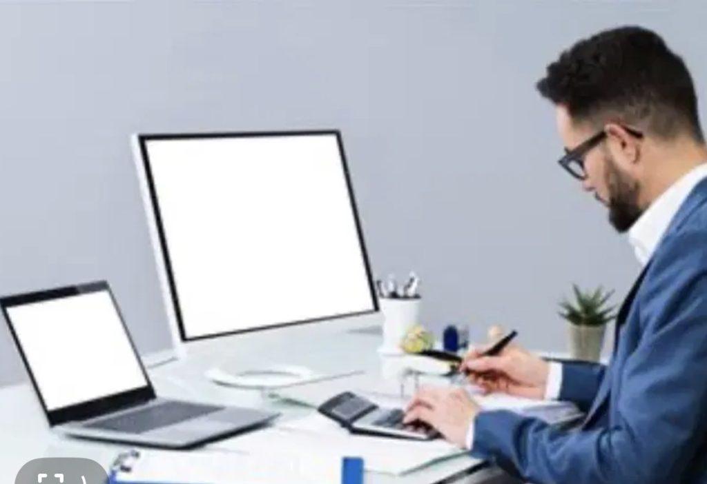 خدمات  مالی و مالیاتی با تجربه ۲۰ ساله